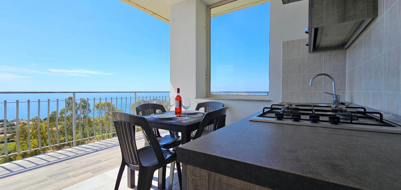 Naturamare Apartments - Piscina Idromassaggio Con Vista Mare Aperta Fino Alle Ore 22-00 Capo Vaticano Exterior photo