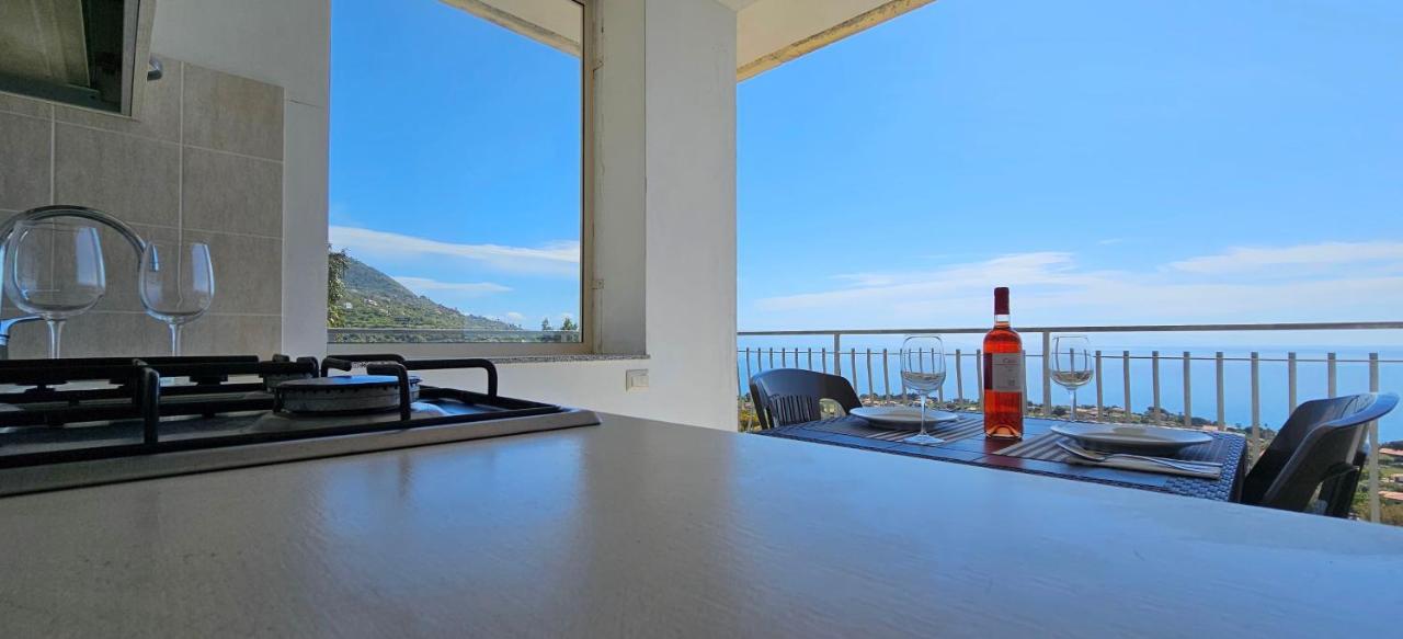 Naturamare Apartments - Piscina Idromassaggio Con Vista Mare Aperta Fino Alle Ore 22-00 Capo Vaticano Exterior photo